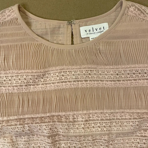 Velvet by Graham & Spencer Anthropologie Ruffle Lace Blouse Size Medium - Picture 4 of 11